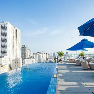 Grand Ocean Luxury Boutique - Infinity Rooftop Pool Vietnam