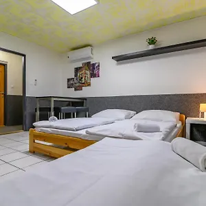 Seven Hostel Praga