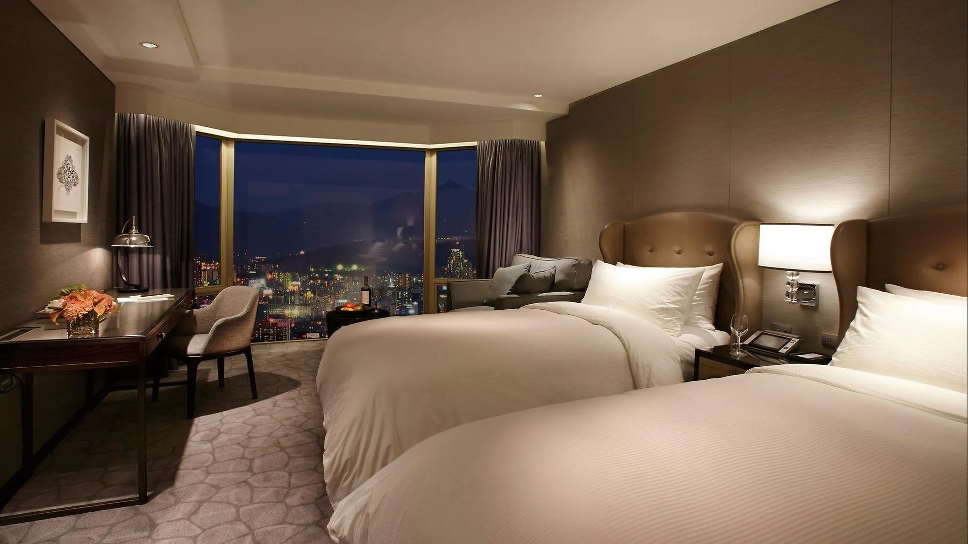 Paradise Hotel Busan