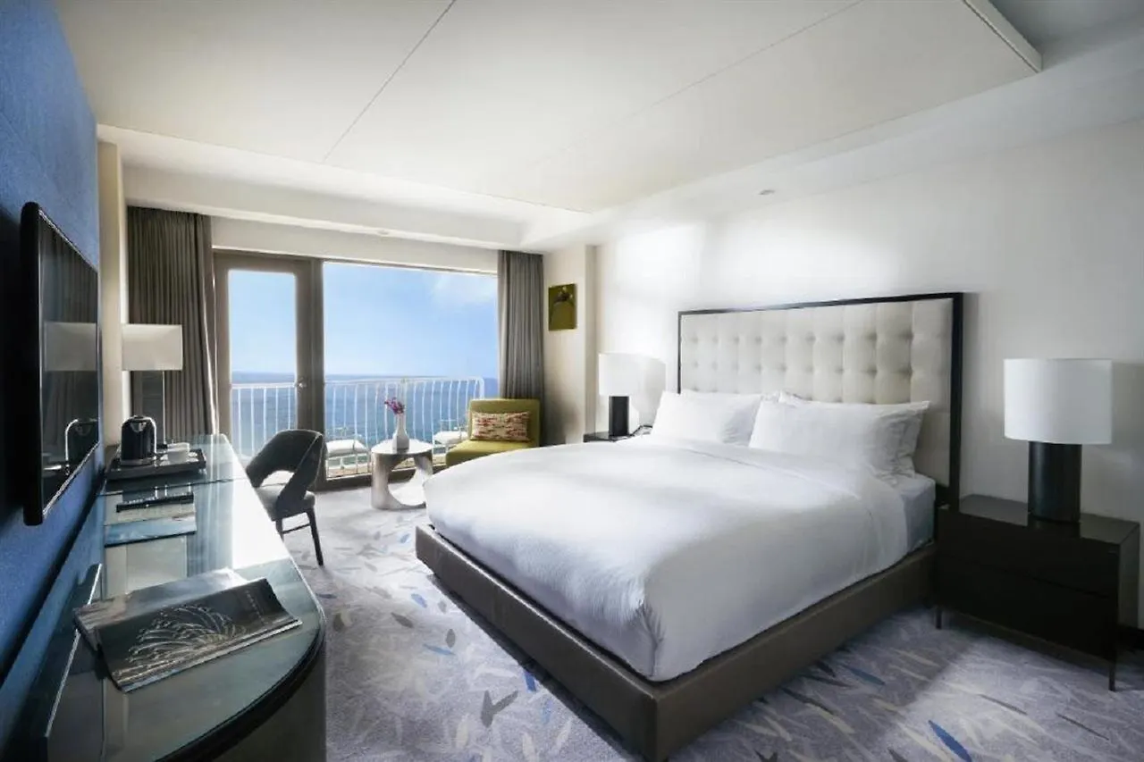 Paradise Hotel Busan 5*,  South Korea